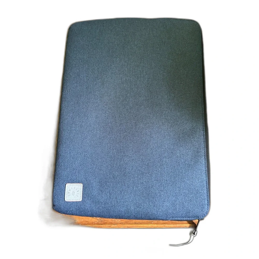 Comfyable Gray Laptop Sleeve